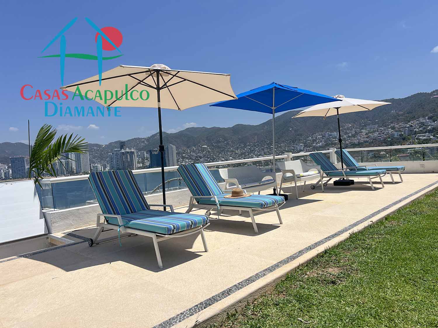 Villa Sahasrara - Alberca y jardín 21